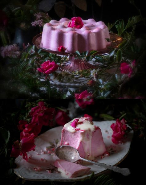 Pomegranate Baked Goods, Beautiful Holiday Desserts, Beautiful Dessert Recipes, Beautiful Baked Goods, Witchy Desserts, Fantasy Food Recipes, Imbolc Recipes, Celtic Food, Magical Food