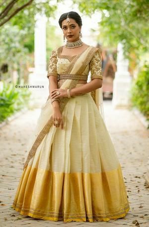 Half Saree Draping, Latest Half Saree Designs, Pattu Half Saree Designs, Traditional Half Saree, Kerala Engagement Dress, Onam Outfits, Kalamkari Dresses, Green Pleated Skirt, Traditional Festival