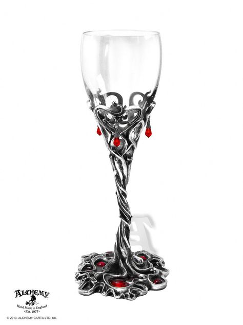 ᴍᴀɢɪᴄᴋᴀ Gothic Kitchen, Alchemy Gothic, Decorated Wine Glasses, Goth Home Decor, Gothic Wedding, Gothic Decor, Wine Goblets, Gothic Home Decor, Gothic House