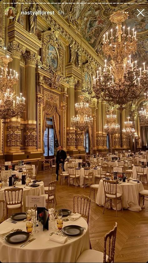 Royal Places Aesthetic, Regal Themed Wedding, Wedding Venues Old Money, Wedding Royal Theme, Ballroom Theme Party, Royalty Prom Theme, Castle Interior Aesthetic, Opera House Aesthetic, Wedding Venues Indoor Elegant