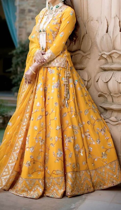 Indian Vouge, Function Dress, Latest Bridal Lehenga Designs, Haldi Outfits, Simple Lehenga, Latest Bridal Lehenga, Lehenga Designs Simple, Punjabi Outfits, Classy Outfits For Women