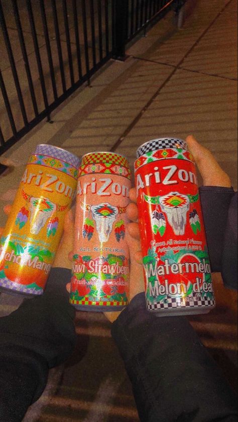 Arizona Bebida, Dollar Tattoo, Coachella Makeup, Starbucks Drinks Recipes, Starbucks Drinks, Arizona Tea, Friendship Goals, Iced Tea, Aesthetic Food