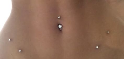 Hips Piercing, Hip Piercings Aesthetic, V Line Piercing, Hip Percinings, Stomach Dermal, Small Belly Button Piercing Diamond, Hip Dermal Piercing Aesthetic, Belly Piercing 2000s, Belly Button Piercing Aesthetic Y2k