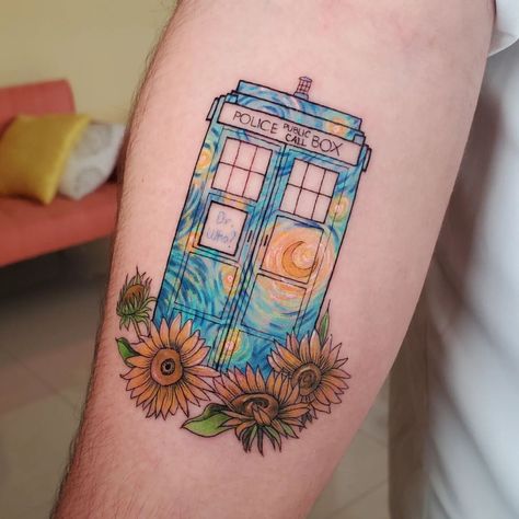 Doctor Who Van Gogh Tattoo, Van Gogh Tardis, Dr Who Couples Tattoos, Tattoo Ideas Doctor Who, Doctor Who Tardis Tattoo, Fandom Tattoo Ideas, Dr Who Tattoos, Van Gogh Sunflower Tattoo, Doctor Who Tattoo Ideas