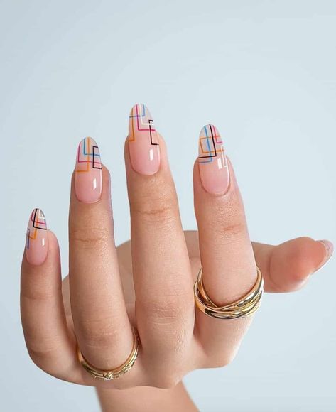 Looking for simple and trendy nails? This list of line art and geometric nails are great for those looking for minimal nails and classy design ideas. There’s gel nails in all shapes including coffin, square, short, long, almond, and more as well as nude, white, pink, blue, colourful, and classic. These line designs are great for spring nails as well as summer, fall, and winter in 2023! Line Nail Designs, Modern Nail Art, Line Nail Art, Geometric Nail Art, Elegant Nail Designs, Heart Nail, Winter Nails Acrylic, Modern Nails, Minimal Nails