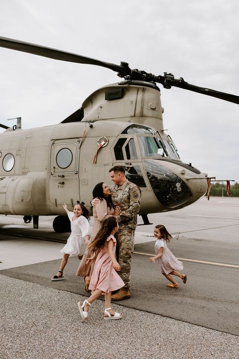 Flight School Graduation, Flight Line Family Photos, Army Graduation Outfit, Military Graduation Outfit, Military Family Pictures, Military Maternity Photos, Military Family Photos, Military Pregnancy, Pilot Wedding