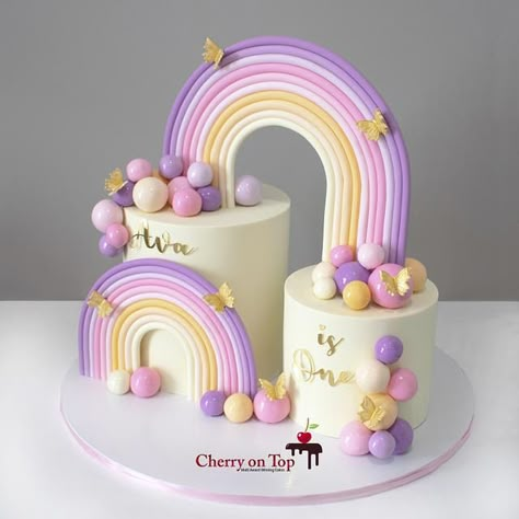 Rainbow Arch Cake, First Birthday Cake Girl, Rainbow Theme Cake, Trending Cakes, Pink Baby Shower Cake, Modern Birthday Cakes, Rainbow Layer Cakes, Twin Birthday Cakes, Sparkle Cake