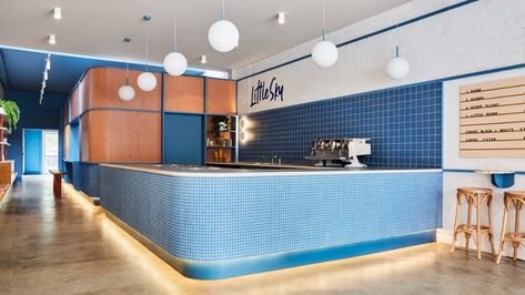 Little Sky ice cream shop aims to capture the "theatre of gelato" Oak Bench Seat, Timber Bench Seat, Architecture Restaurant, Gelato Shop, Kentish Town, Australian Interior Design, Oak Bench, Interior Design Awards, 카페 인테리어 디자인