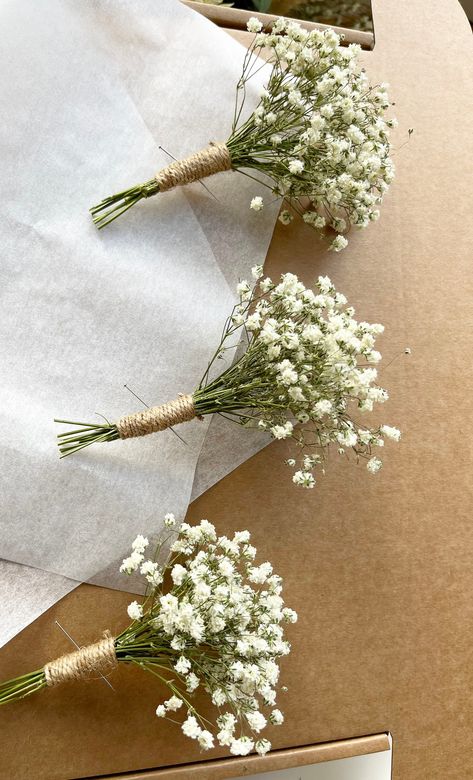 HELLO, Made of dried gypsophila =) For more options: www.instagram.com/hellofloraldesign Thanks Pinar Groomsmen Buttonholes, Dried Gypsophila, Gypsophila Wedding, Olive Green Weddings, Future Wedding Plans, Cute Wedding Ideas, Groomsmen Gift, Wedding Mood Board, Wedding Mood