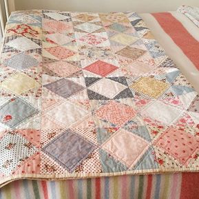 Quilt For Mom, 10 In Square Quilt Patterns, Quilt Patterns Triangle, Cottagecore Quilt Pattern, Square Patchwork Quilt Patterns, Quilt Patterns Squares, Monotone Quilt, Cute Quilt Patterns, Pastel Quilts