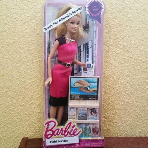 Pioneer Barbie! Jw Memes, Jw Humor, Sofia Party, Jw Family, Jehovah Witness Quotes, Answer To Life, Pioneer Gifts, Family Worship, Jw Gifts