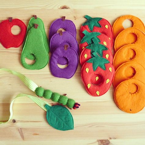 Sensory Toys To Sew, Felt Play Food, Homemade Toys, Felt Quiet Books, Felt Book, The Very Hungry Caterpillar, Felt Food, Very Hungry Caterpillar, Hungry Caterpillar