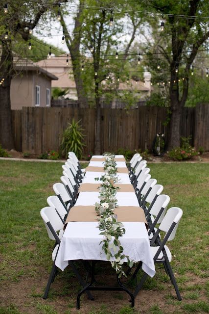 Simple Backyard Party Decorations, Outdoor Anniversary Party Ideas Decor, Diy Rustic Birthday Party Decor, Simple Outdoor Table Decor, Outdoor Baptism Party Ideas, Backyard Baptism Party, Simple Outdoor Party, Rustic Birthday Party Decorations, Casual Outdoor Party