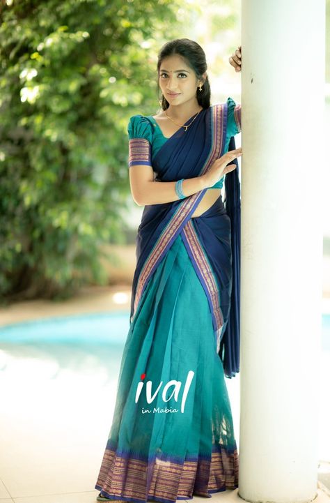 Pattu Pavada Women, Blue Half Saree, Navy Blue Dupatta, Langa Voni Half Saree, Alternative Fashion Grunge, Kerala Saree Blouse Designs, Blue Dupatta, Cotton Blouse Design, Half Saree Lehenga