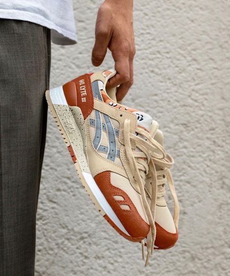 Asics Gel Lyte Iii Men Outfit, Manly Outfits, Mens Street Style Winter, Snicker Shoes, Brooklyn Fashion, Asics Gel Lyte Iii, Gel Lyte Iii, Asics Gel Lyte, Asics Sneakers