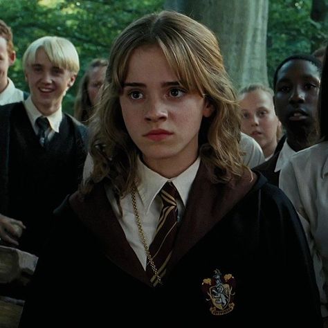 Hermione Hair, Hermione Granger Aesthetic, Film Harry Potter, Emma Watson Harry Potter, Harry Potter Girl, Harry Potter Hermione Granger, Harry Potter Icons, The Prisoner Of Azkaban, Images Harry Potter