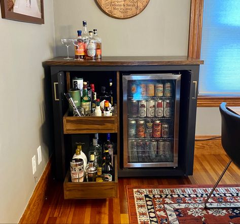 Diy Bar For Small Space, Small Drink Bar Ideas, Diy Bar Cart With Mini Fridge, Office Mini Bar Ideas, Very Small Bar Ideas, Drink Fridge In Living Room, Liquor Area Ideas, Wine Fridge Bar Cart, Mini Bar Cabinets For Home