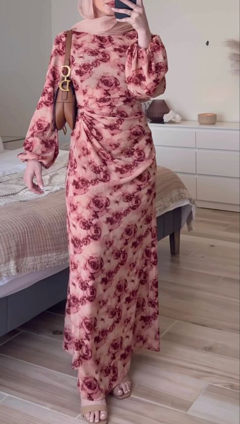 Hijabi Bridal Shower Outfit, Halal Outfits Summer No Hijab, Floral Hijab Dress, Hijabi Floral Dress, Summer Dresses For Hijab, Spring Color Dresses, Hijabi Summer Dresses, Floral Dress Hijab, Hijabi Dresses Casual