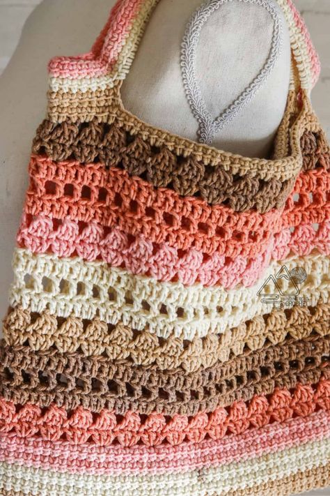 Crochet Market Tote Bag Free Pattern and Video Tutorial - Winding Road Crochet Large Crochet Bag Pattern Free, Free Market Bag Crochet Pattern, Crocheted Handbags Patterns Free, Free Crochet Video Tutorials, Crochet Purse Ideas, Crocheted Bags Patterns Free, Crochet Grocery Bag Pattern Free, Crochet Bags Pattern, Crochet Bag Video