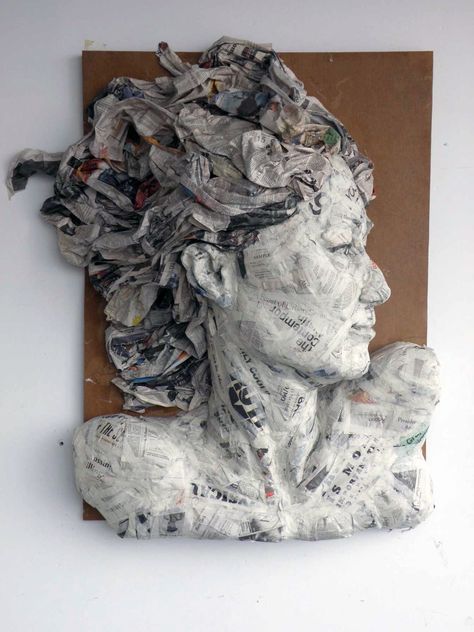 Sculpture Paper Mache, Cardboard Art Sculpture, Sculpture Paper, Paper Mache Projects, Paper Art Sculpture, Art Du Collage, Cardboard Sculpture, Trash Art, Paper Mache Art