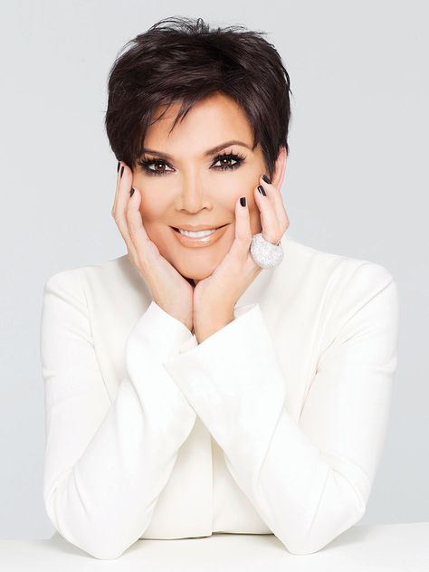 kris jenner | Kris Jenner says divorcing Robert Kardashian was a mistake, forgets ... Chris Kardashian, Kris Jenner Haircut, Kris Jenner Hair, Kris Jenner Style, Jenner Hair, Kardashian Hair, Robert Kardashian, Mom Hairstyles, Kris Jenner