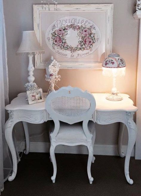 Muebles Shabby Chic, Chabby Chic, Decoration Shabby, Cottage Shabby Chic, Shabby Chic Living, Shabby Chic Room, Shabby Chic Living Room, Shabby Chic Interiors, Shabby Chic Bedroom