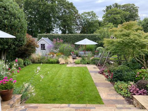 New Build Garden Ideas, Rectangle Garden Design, Garden Ideas Uk, Country Garden Design, Shady Garden, Garden Hedges, South Facing Garden, Back Garden Design, Cottage Garden Design