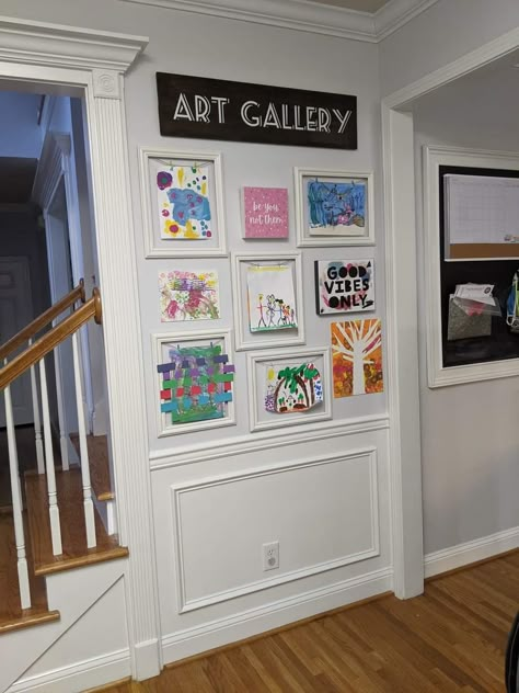 Kids Gallery Wall Artwork Display, Kids Lounge Room Ideas, Displaying Kids Artwork, Art Display Kids, Toddler Playroom, Creative Wall Art, Wall Art Ideas, Home Daycare, Toy Rooms