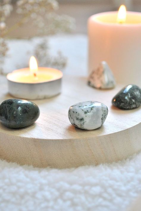 Photo Shoot Tips, Crystal Photography, Soul Stone, Peaceful Mind, Meditation Candles, Magic Stones, Crystal Aesthetic, Best Meditation, Healing Space