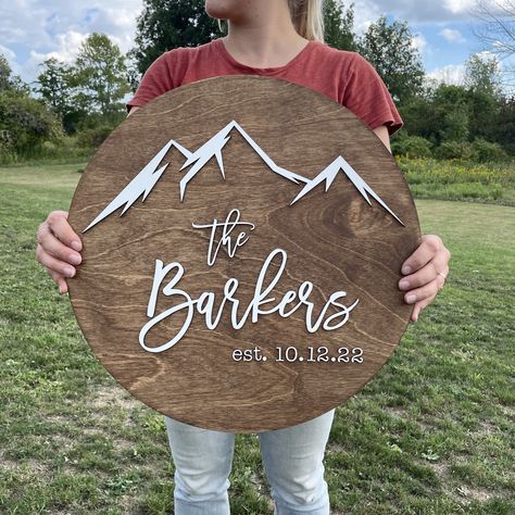 Excited to share this item from my #etsy shop: Mountain theme wedding guestbook sign | Wedding guest book alternative | Mountain theme sign Cabin Themed Wedding, Mountain Elegant Wedding, Mountain Backdrop Wedding, Mountain Guest Book, Mountain Wedding Sign, Mountain Wedding Theme Ideas, Mountain Theme Wedding Decor, August Mountain Wedding, Rustic Mountain Wedding Decor