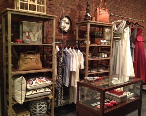 Channeling reclaimed boutique display Boutique Displays, Brick Interior Wall, Boutique Inspiration, Wall Interior, Boutique Display, Clothing Displays, Boutique Decor, Second Hand Shop, Interior Display