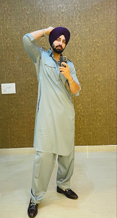 Punjabi Kurta Pajama Men Style, Kurta Pajama Men Punjabi Sardar, Kurta Pajama Men Punjabi, Kurta Pajama Pathani, Pathani Suit For Men, Punjabi Kurta Pajama Men, Pathani Kurta Pajama, Kurta Pajama Design, Traditional Indian Mens Clothing