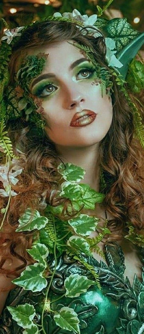 Mother Nature Costume Makeup, Dryad Costume, Forest Fairy Costume, Mother Nature Costume, Spirit Costume, Tree Costume, Elf Cosplay, Fairy Cosplay, Forest Elf