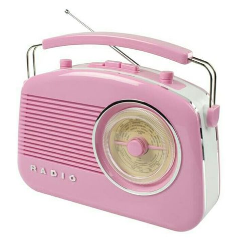 Diner Dash, Estilo Kitsch, Ariana Grande Songs, Retro Radios, Retro Radio, Retro Table, Transistor Radio, Perfect Pink, Graphics Inspiration