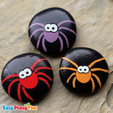 Spider painted rocks Rock Painting Spider, Halloween Rock Painting Ideas Easy, Halloween Rock Painting Ideas, Halloween Rock Painting, Yarn Monsters, Easy Rock Painting, Bunny Coloring, Charlotte's Web, Halloween Rocks