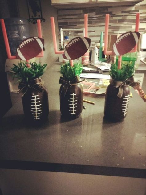 Football Wedding Theme Centerpieces, Football 40th Birthday Party, Superbowl Centerpieces, Football Theme Centerpieces, Selena Centerpieces, Superbowl Decor, Flag Football Party, Football Banquet Centerpieces, Football Centerpiece