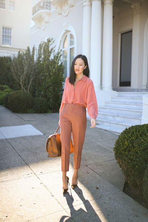 Rose Princesa Anne, Coral Outfit, Rosa Coral, Color Combinations For Clothes, Monochromatic Outfit, Look Formal, Petite Style, Professional Style, Rose A