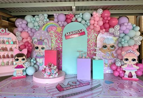 Nicole Creations Houston on Instagram: “Welcome to Marissa’s LOL surprise party! #lolparty #loldolls #girlparty #houstoneventsplanner #balloongarland #partyplanner…” Lol Disco Party, Lol Surprise Centerpieces, Lol Doll Decorations Party, Lol Backdrop Party Ideas, Lol Surprise Dolls Balloon Garland, Lol Doll Birthday Party Decorations, Lol Surprise Party Decorations, Lol Surprise Theme Birthday Party Ideas, Lol Surprise Decorations