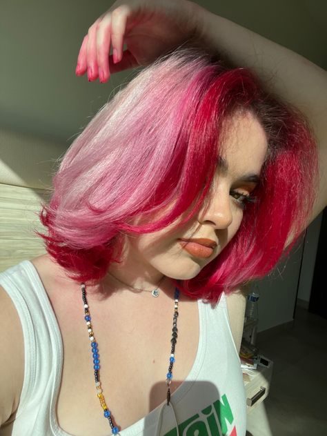 Short Red And Pink Hair, Multi Color Red Hair, Hair Colour Ideas Bright, Pink Roots Red Hair, Bright Red And Pink Hair, Multi Colored Short Hair, Pink Hair Red Tips, Multi Color Hair Dye Ideas, Red And Bleached Hair