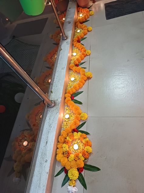 House With Flowers, Diwali Home Decor, Mango Leaves, Marigold Flowers, Marigold Flower, Leaf Decor, Diwali Decorations, Glue Gun, Rangoli Designs