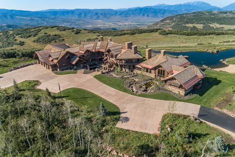 Park City Rustic Mountain Retreat — CAMEO HOMES Luxury Houses Mansions, Dream Mansion, Fantasy House, Mountain Homes, Mountain Retreat, House Blueprints, Luxury Homes Dream Houses, Dream House Exterior, House Architecture Design