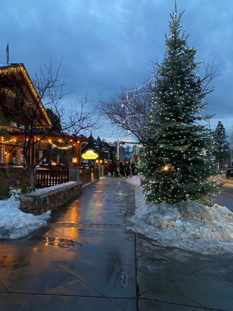 Big Bear California Christmas, Big Bear Christmas, Uk Christmas Aesthetic, Big Bear Aesthetic, Winter Core Aesthetic, Big Bear California Winter, Warm Winter Aesthetic, Big Bear Winter, Christmas Colorado