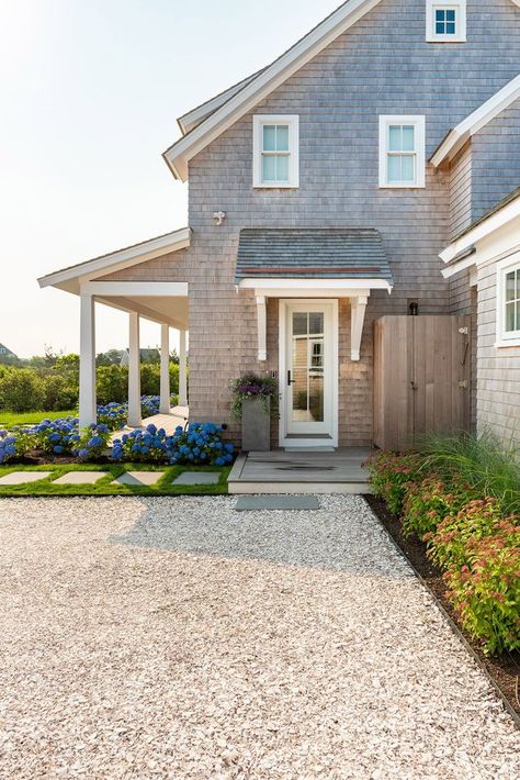 Nantucket Homes Exterior, Nantucket Style Homes Exterior, Nantucket Exterior, Hamptons Home Exterior, Nantucket Houses, Nantucket House, Nantucket Style Homes, Nantucket Cottage, Nantucket Home