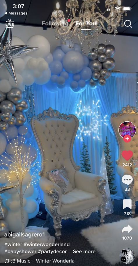 Sweet 16 Wonderland Theme, Winter Themed Balloon Arch, Winter Wonderland Quinceanera Theme Royal Blue, Sweet 16 Winter Wonderland Decorations, Diamond Sweet 16 Theme, Cinderella Party Ideas Decoration, Cinderella Sweet 16 Centerpieces, Blue Venue Quince, Sweet Sixteen Party Themes Blue