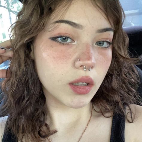 Nose Piercings And Septum, Septum On Different Noses, Septum With Nose Piercing, Septum Piercing Small Nose, Septum Piercing And Nose Stud, Cute Face Makeup, Nose Piercing Septum And Side, Nose Piercing With Septum, Piercings Aesthetic Grunge