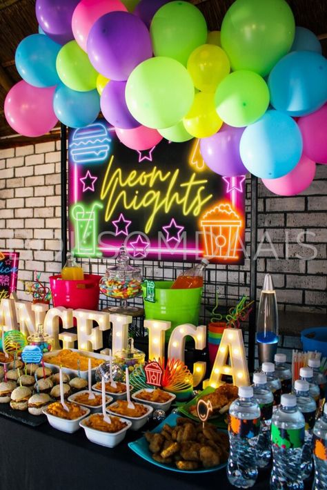 Neon Party Design, Food For Glow In The Dark Party, Glow Party Food Table, Neon Nights Party, Birthday Party Buffet Ideas, Glow In The Dark Party Food, Neon Party Foods, Caramel Cupcake Filling, Glow Party Food