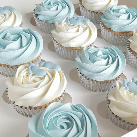 Blue And Gray Cupcakes, Light Blue And White Cupcakes, Light Blue Desserts, Pastel Blue Cupcakes, Baby Boy Shower Cupcake Ideas, Dusty Blue Cupcakes, Blue Ombre Cupcakes, Light Blue Cupcakes, Baby Blue Cupcakes