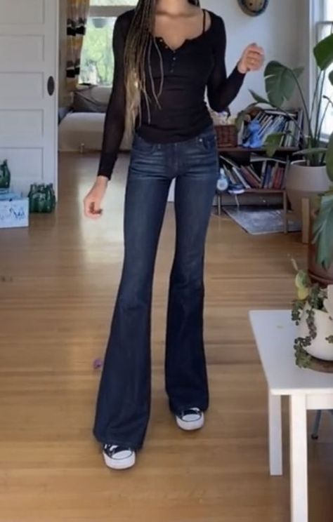 Cute Low Rise Jeans Outfit, Y2k Low Rise Jeans Outfit, Young Nina Dobrev, Nina Dobrev Katherine Pierce, Rainy Forest Aesthetic, Bella Swan And Edward Cullen, Alice Cullen Twilight, Edward Cullen Twilight, Low Rise Jeans Outfit