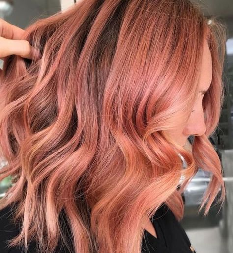 Peachy Hair Color, College Hair, Balyage Hair, Peach Hair Colors, Blonde Shades, Coral Hair, Aqua Net, Hair Color Rose Gold, Peach Hair