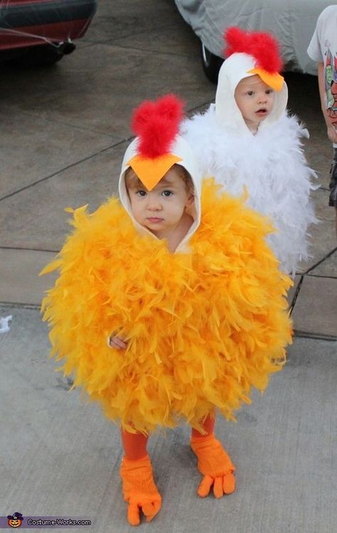 Diy Baby Chicken Costume, Diy Chicken Costume, Toddler Chicken Costume, Toddler Halloween Costumes For Boys, Chicken Costume Kids, Baby Chicken Costume, Farm Animal Costumes, Chicken Halloween, Chicken Costume